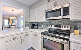 Fantastic Hot Springs Condo Hot Tub Access!